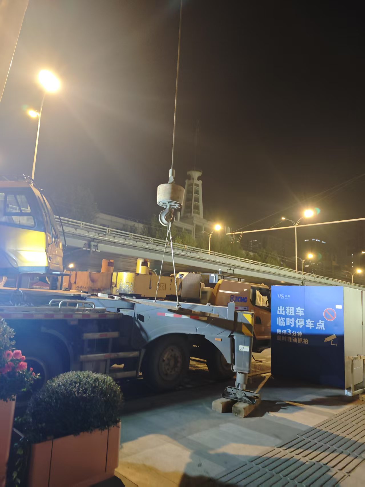 餐饮店排烟验收不合格整改|商业空间空调漏水维修-1