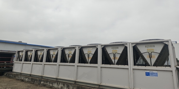 武汉中央空调保养指南｜专业维保技巧，延长寿命更节能